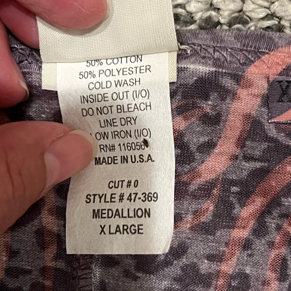 Jess & Jane Medallion Rhinestone Bohemian Top Blouse - Picture 8 of 9